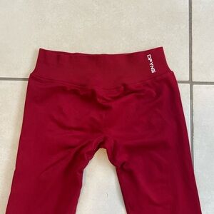 Crimson red dfyne impact leggings size medium